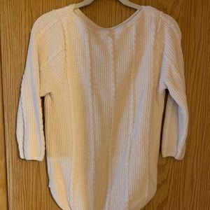 Super cute 3/4 sleeve cable knit sweater